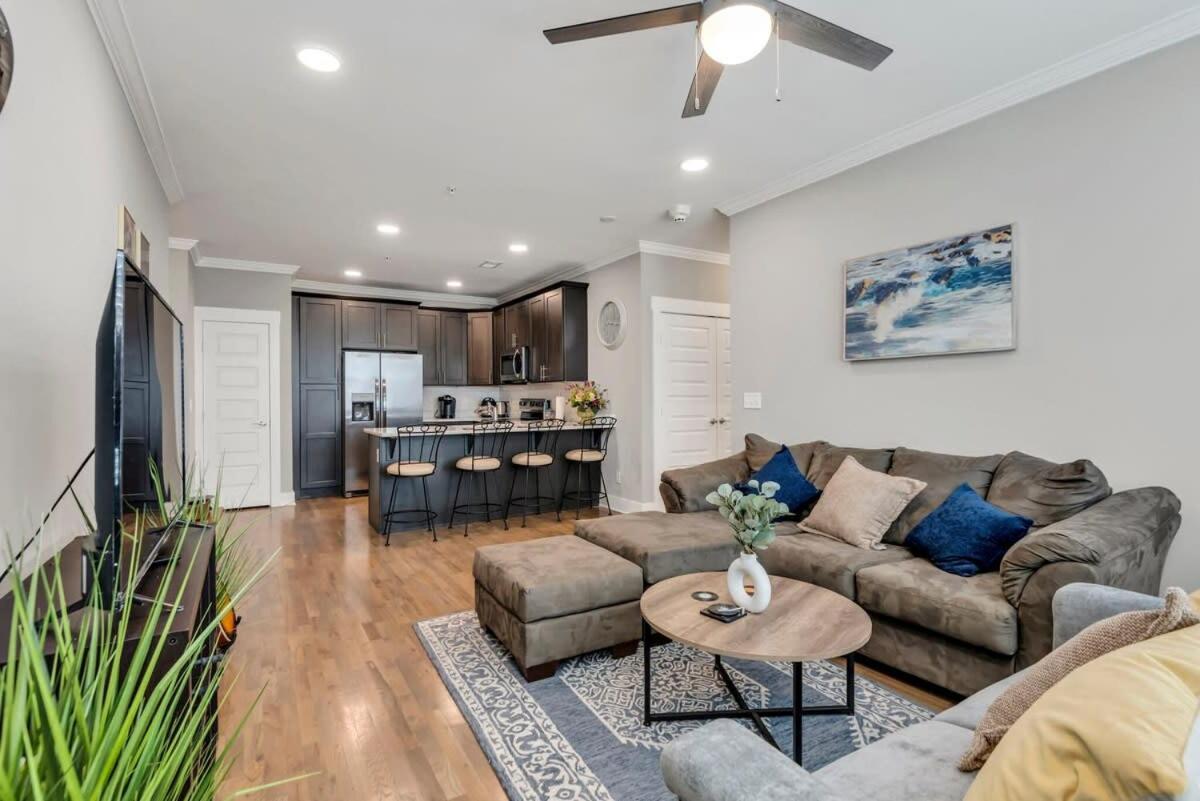 Modern Nations Condo - Walkable - 5 Mi Downtown Нашвілл Екстер'єр фото