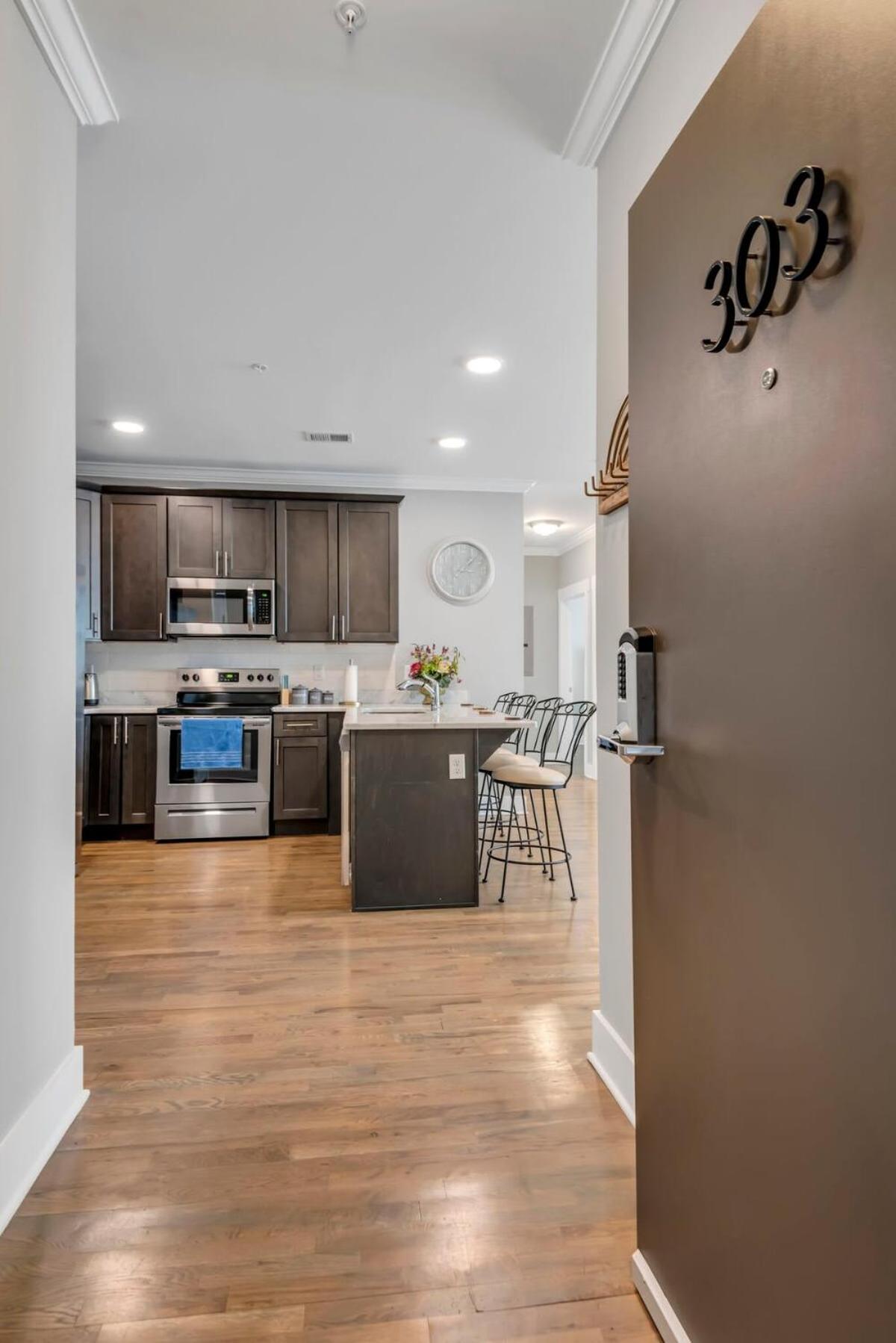 Modern Nations Condo - Walkable - 5 Mi Downtown Нашвілл Екстер'єр фото